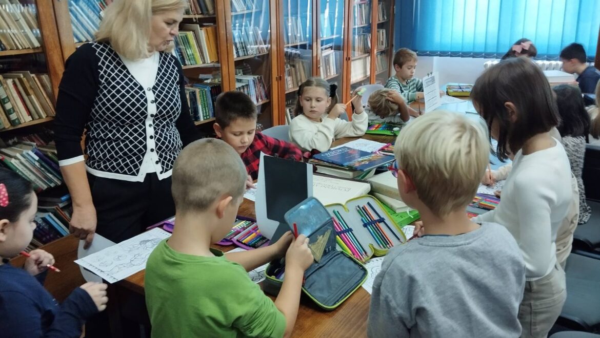 Učenička posjeta školskoj biblioteci